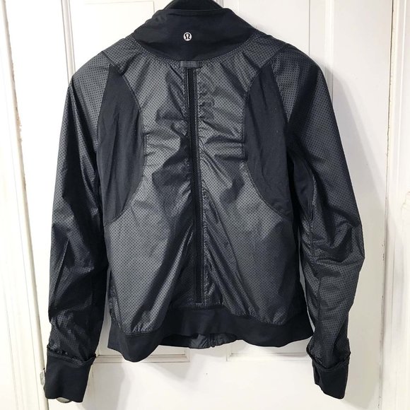 Lululemon Run: Two To Make It True Jacket sz 10 reversible black windbreaker - Picture 5 of 13